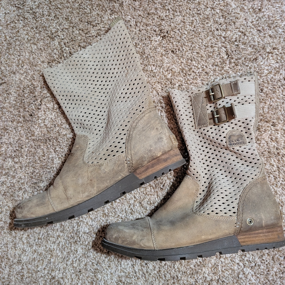 Sorel Beige Perforated Combat Boots